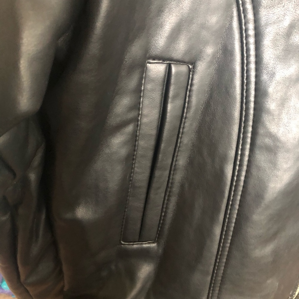 GV leather jacket - Picture 6 of 7
